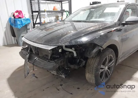 2022 Volkswagen Jetta 1.5T Se z USA, uszkodzony, nr VIN 3VW7M7BU4NM021799